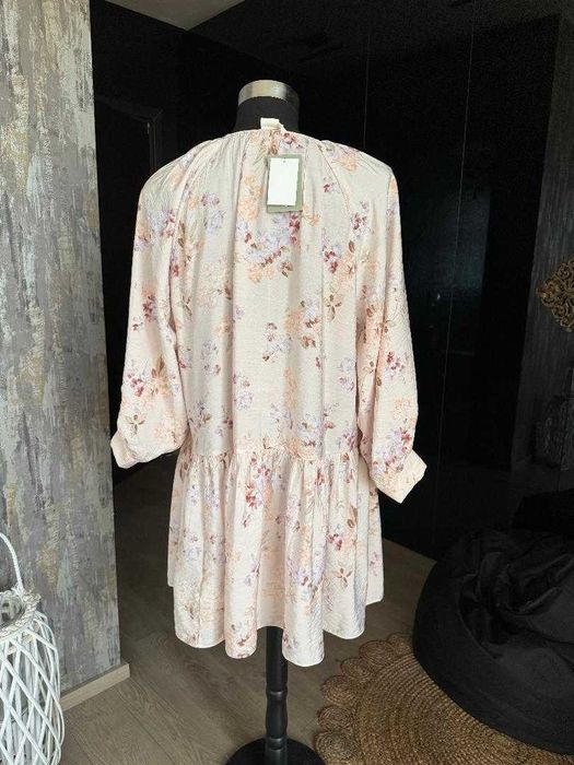 Rochie bej cu maneci bufante si volan noua H&M marime L - XL
