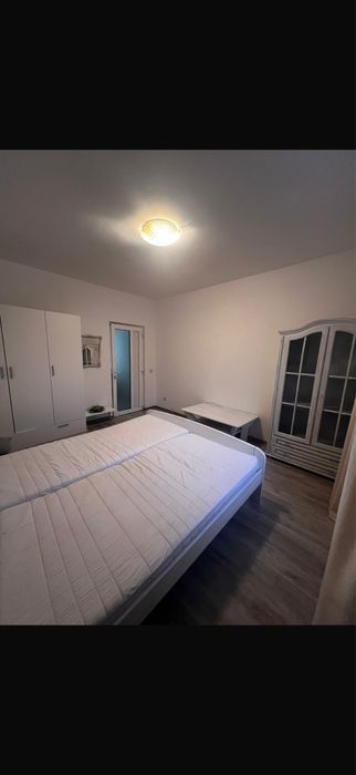 Apartament  la casă de închiriat