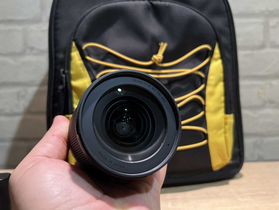 Kit Complet Vlogging/Foto Canon EOS M50 + Sigma 16mm f1.4 + Canon 22mm f2 + Accesorii
