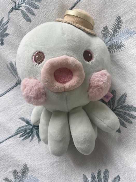 Детская плюшевая игрушка в виде осминога