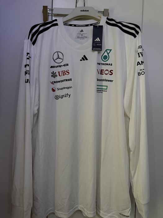 Одежда Adidas кофты и штаны