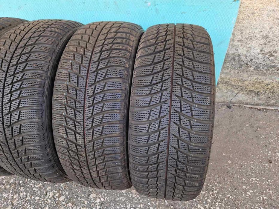 4 Bridgestone R17 215/55 Зимни гуми  DOT2718
