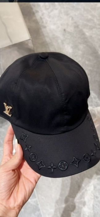 Șapcă Louis Vuitton model 2026, 8  modele, preț fix