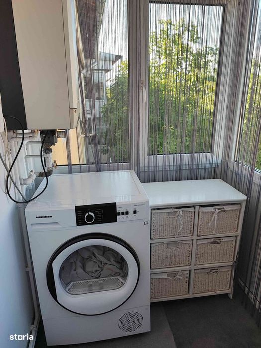 Apartament 3 camere, Eremia Grigorescu, etaj 4/4, bloc cu acoperis