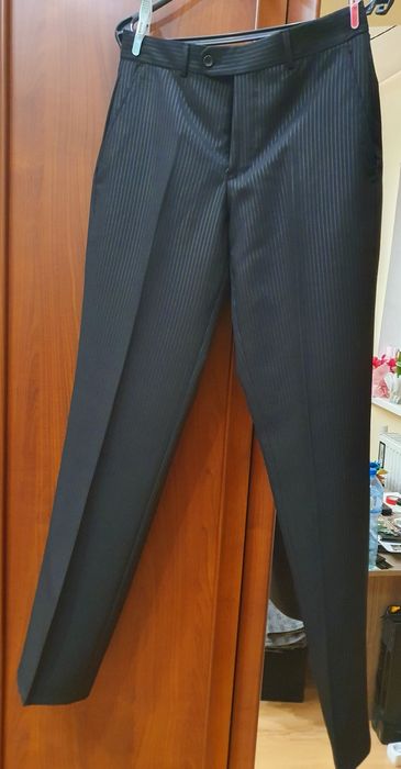 Мъжки костюм за сватба, бал или друг повод