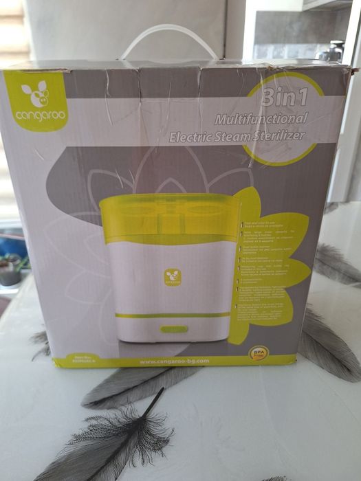 Стерелизатор Cangaroo + подарък: бебешки албум и поставка за чаша за к