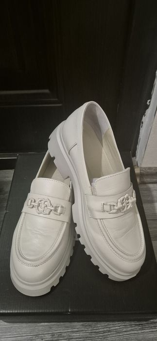 Продавам лоуфъри на Alessa