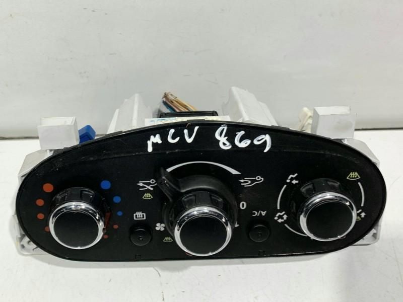 Panou comanda clima Dacia Logan 2 (2012-2017) T83703A