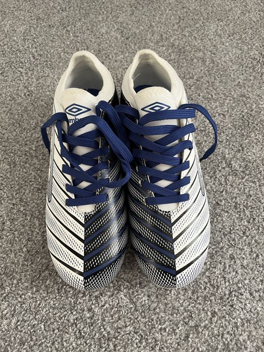 ghete de fotbal umbro
