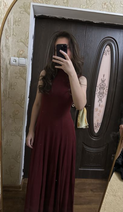 ы: «Бордовое вечернее платье S/M (42–44)».