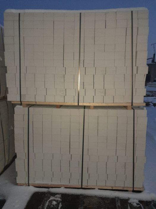 Продам кирпич силикатный. Доставка есть.