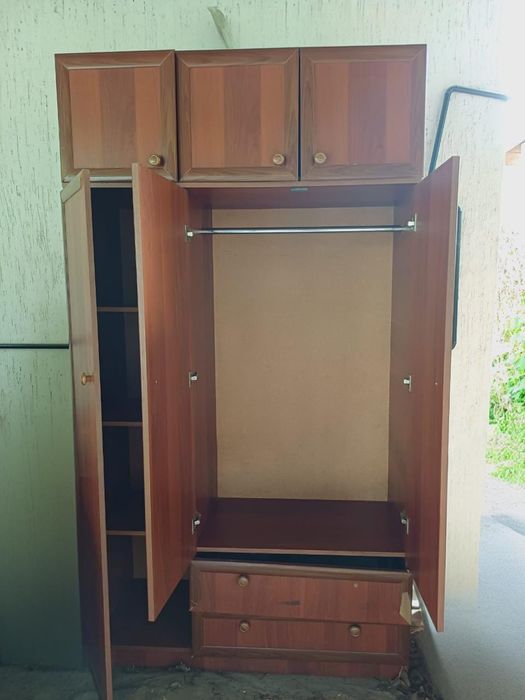 Спальный шкаф б/у