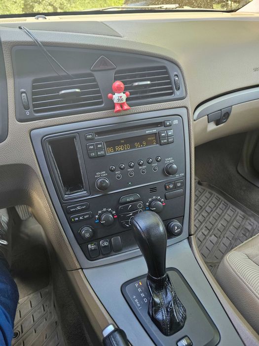 Автомобил волво s60 d5