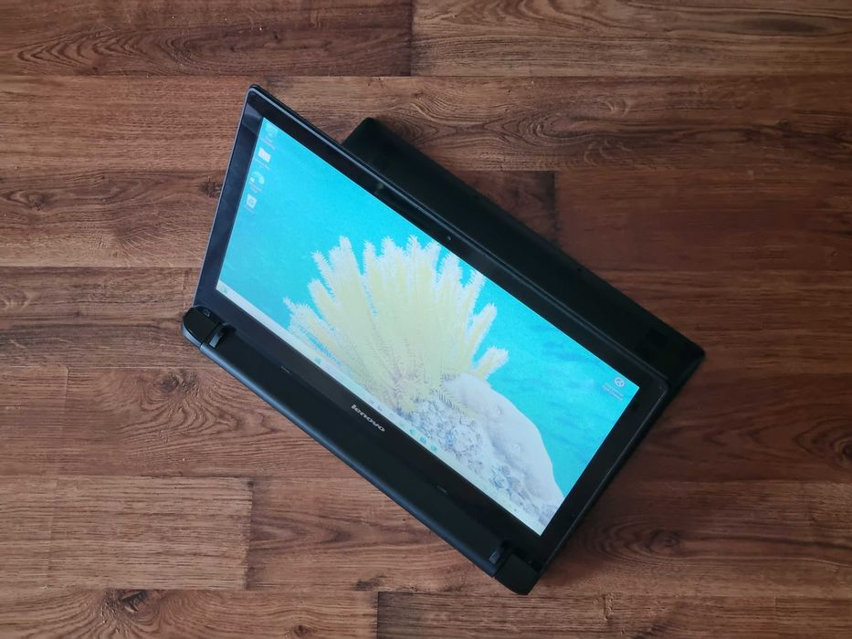 Лаптоп с тъчскрийн Lenovo Flex 2 15 Intel Core i3 8GB RAM 450GB SSD