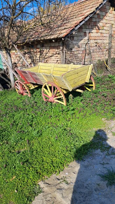 Продавам магарешка каруца