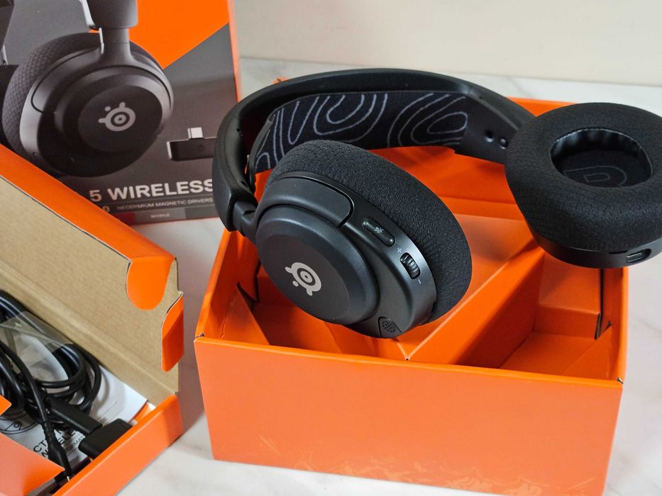 SteelSeries Arctis Nova 5 Wireless – комфортни безжични слушалки