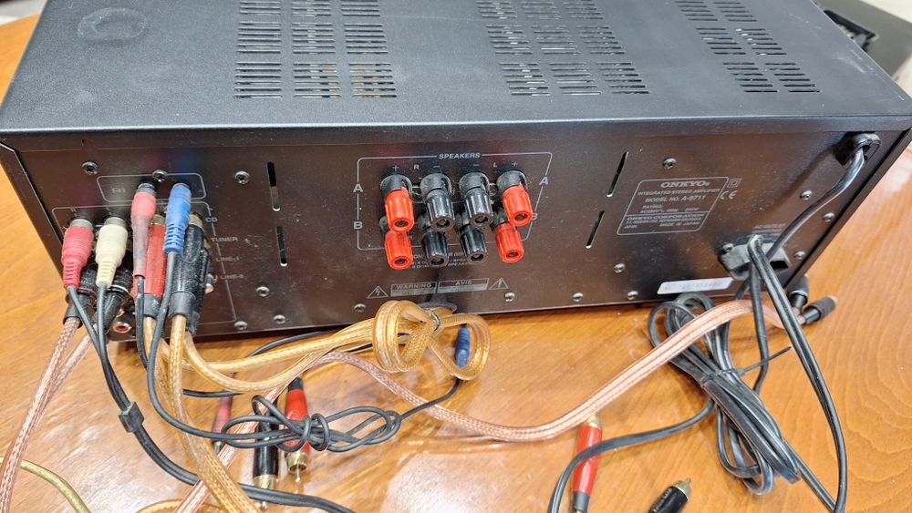 Onkyo integra a 9711