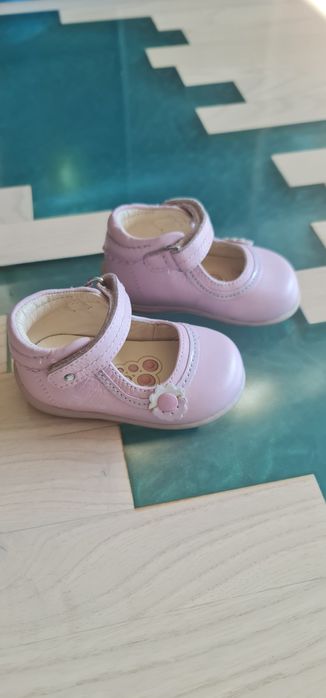 Детски обувки за прохождане Chicco 18 номер