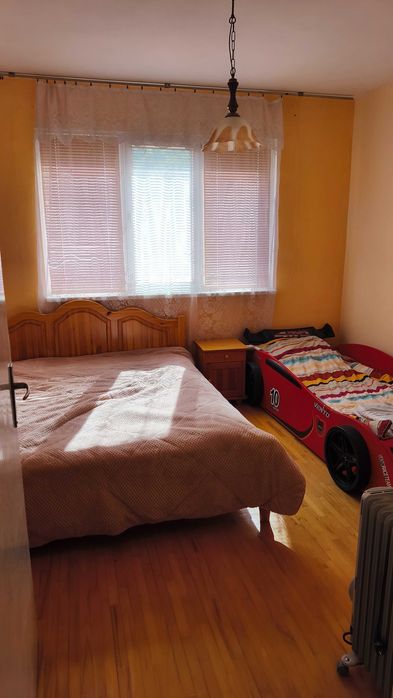 Продава се Тристаен апартамент в Свищов - 83 кв.м за 430 €/кв.м - Снимка #1