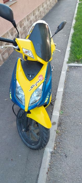 Pachet 2x Scuter Kymco Super 8 - 50cc 4T (Unul funcțional + Unul pentru piese)