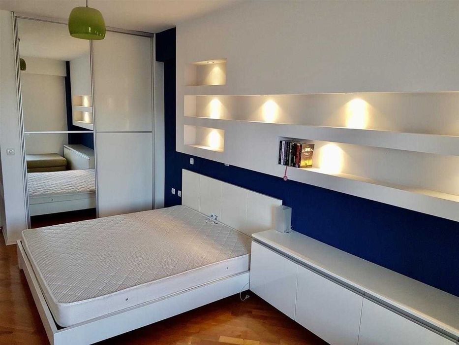 Дава се под наем Двустаен апартамент в Бургас, Център - 65 кв.м за 204 € - Снимка #3