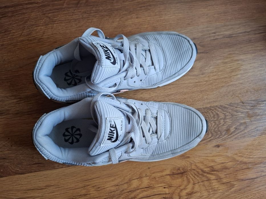 Nike air max 90 маратонки 39 номер.