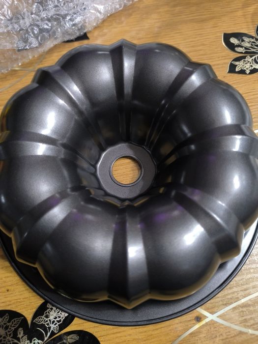 Продавам чисто нови форми за кекс