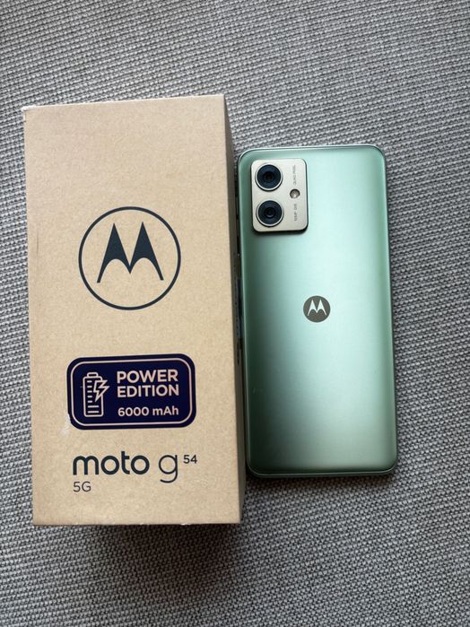 Продавам Motorola Moto G54 5G Power Edition