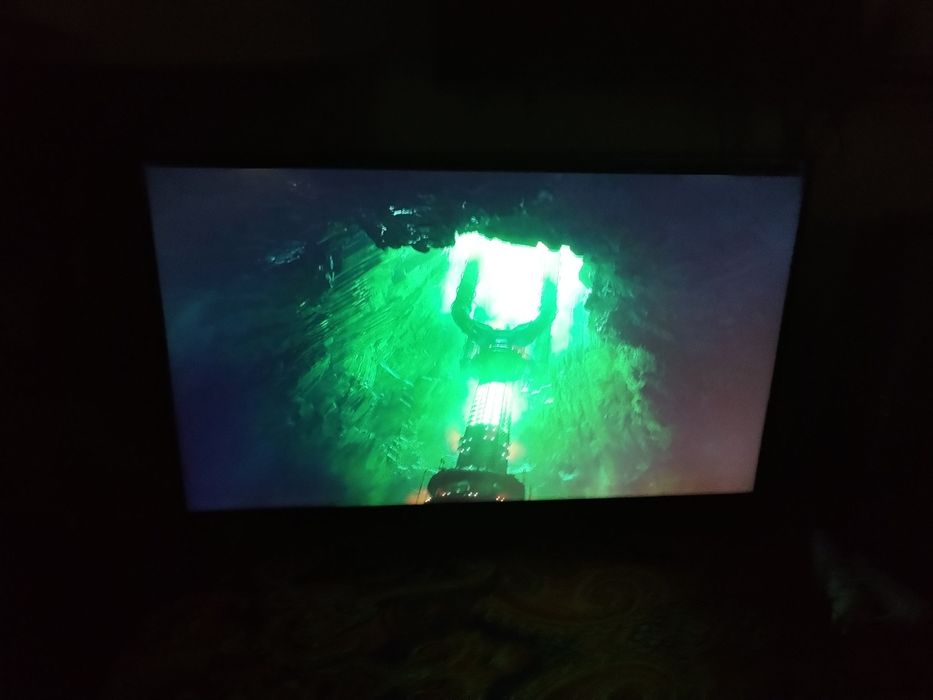 Продам телевизор