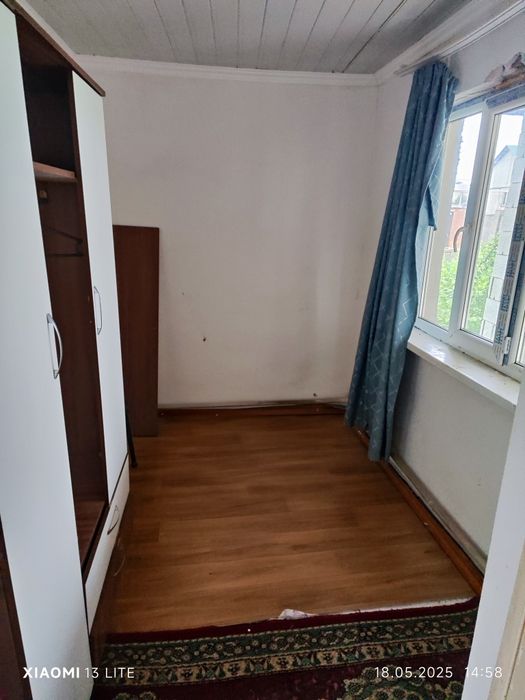 Участок с домом (времянка)