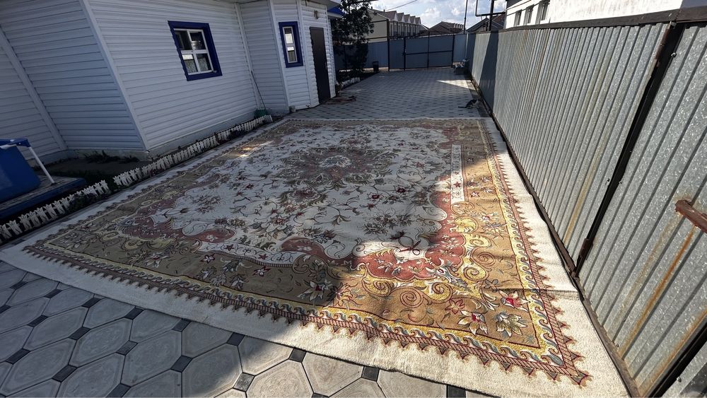 Продам ковер