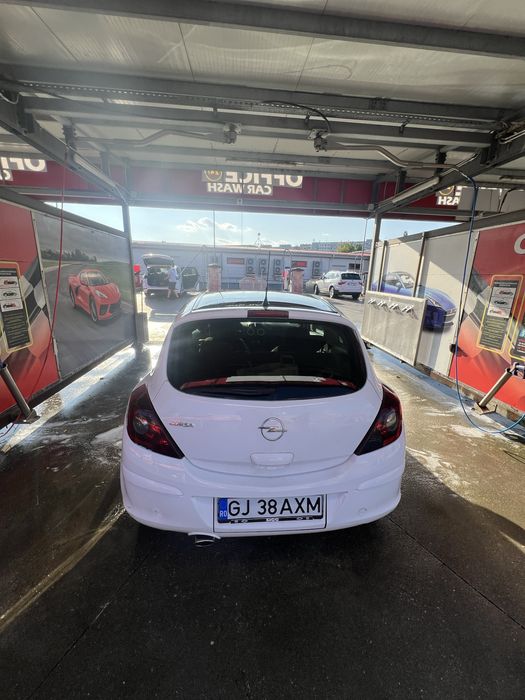 Opel Corsa D, 1.4 Benzina, 90CP
