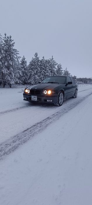 Продам БМВ е 36 320i