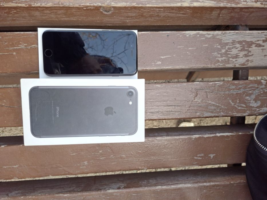 Продам айфон 7 128гб