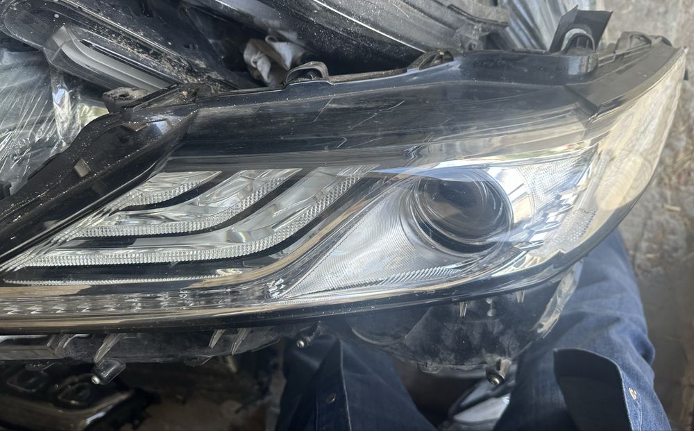 Ляв фар Led за Toyota Camry,2018-2021год