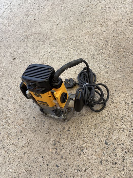 Freza dewalt dw 625