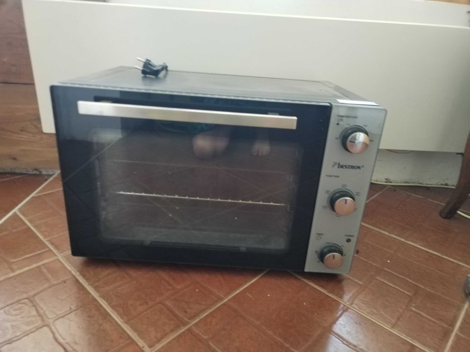 Продавам малка фурна