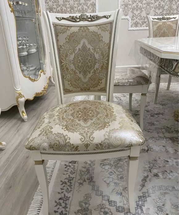 Стулья гостиные 14 штук