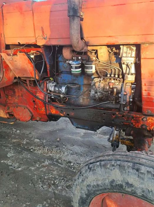 Vând tractor U650 in stare buna de funcionare