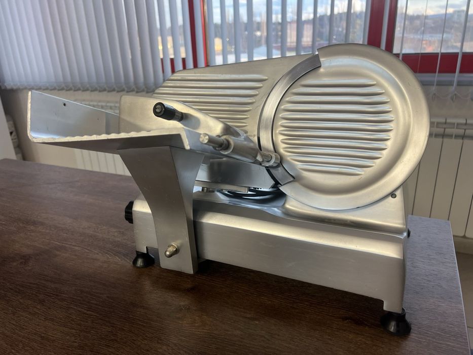 Професионална италианска слайс машина