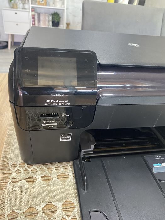 Принтеп, скенер и копир HP Photosmart B110a