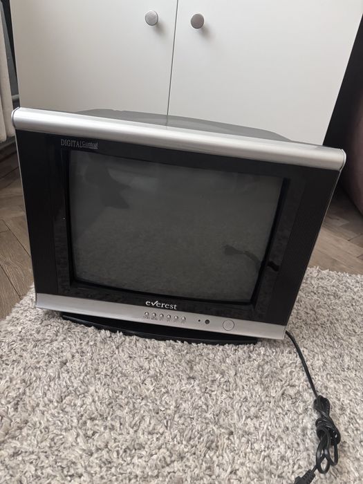 TV- sport color(util vacante -rulota)