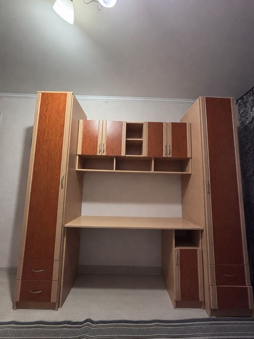 Продам стенку в детскую