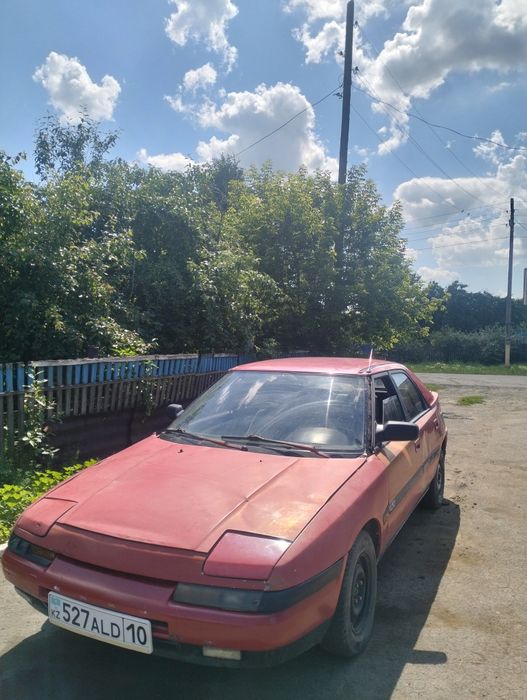 Продам машину Мазда 323 слепая