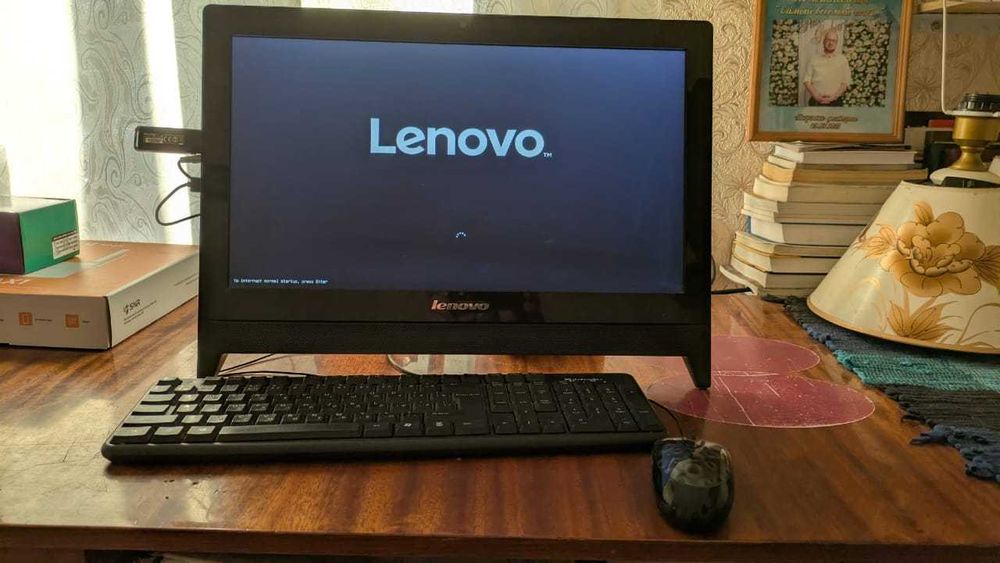 Моноблок LENOVO C20-22