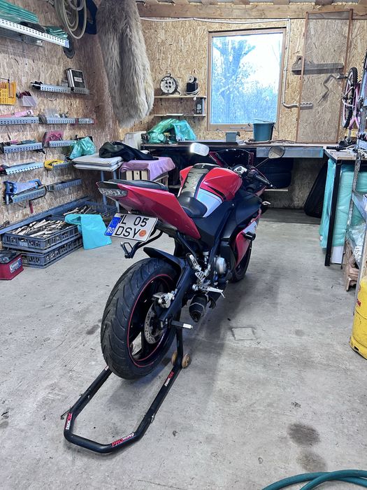 Yamaha YZF R125 2010