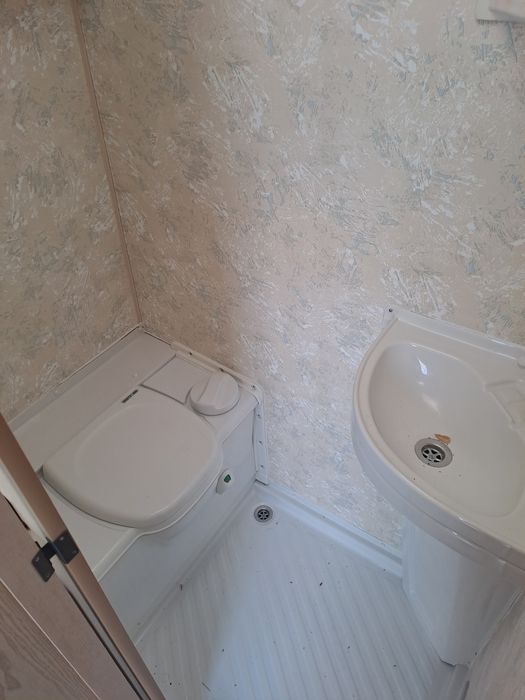 Продавам Каравана в перфектно състояние плюс форселт