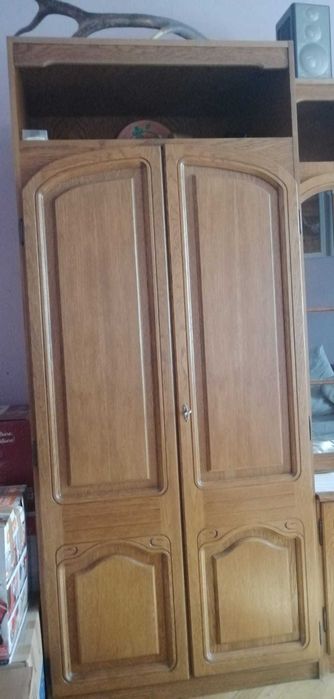 Vand mobila sufragerie