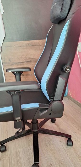 Athena Pro Gaming Chair