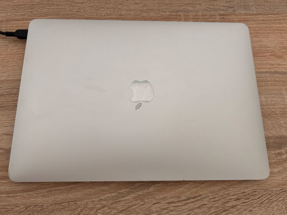 Apple MacBook Air model A2179